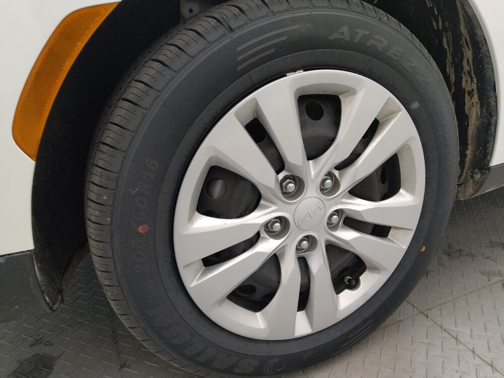 2025 Kia Soul in Raleigh, NC 27604 - 18132672 31