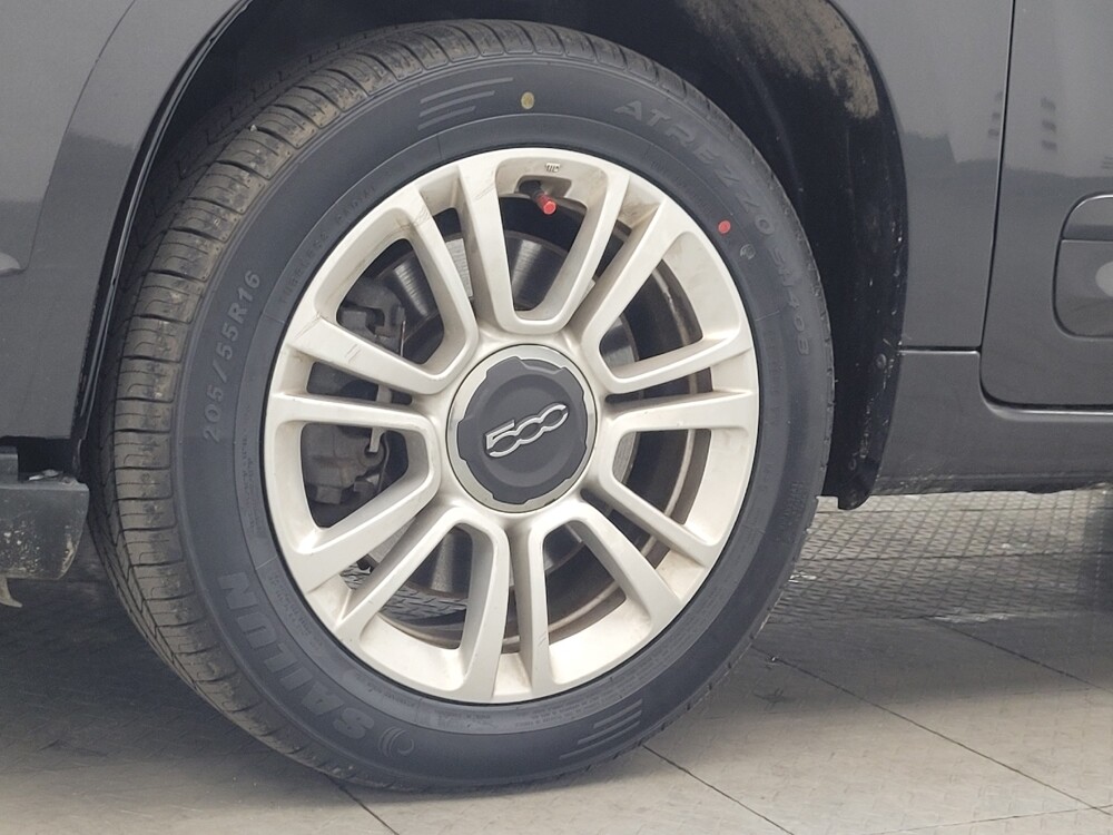 2018 FIAT 500L in Huntsville, AL 35816 - 18132678 31