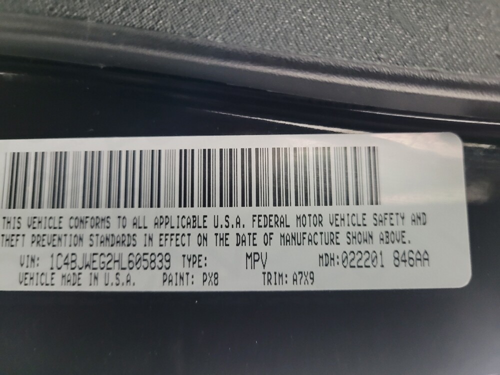 2017 Jeep Wrangler in Huntsville, AL 35816 - 18132680 33