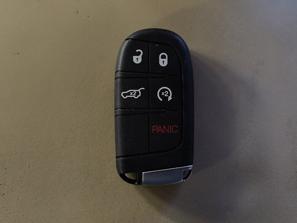 2019 Jeep Grand Cherokee in Houston, TX 77060 - 18132687 32