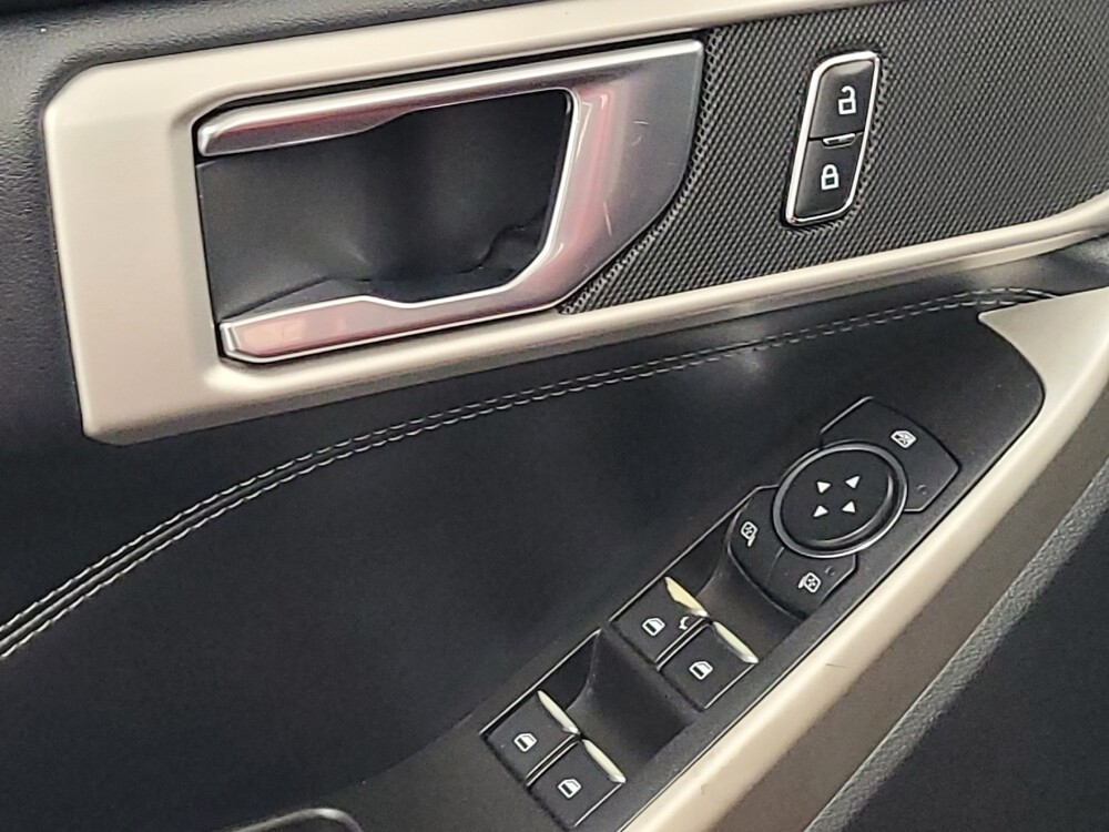 2020 Ford Explorer in Houston, TX 77034 - 18132689 27