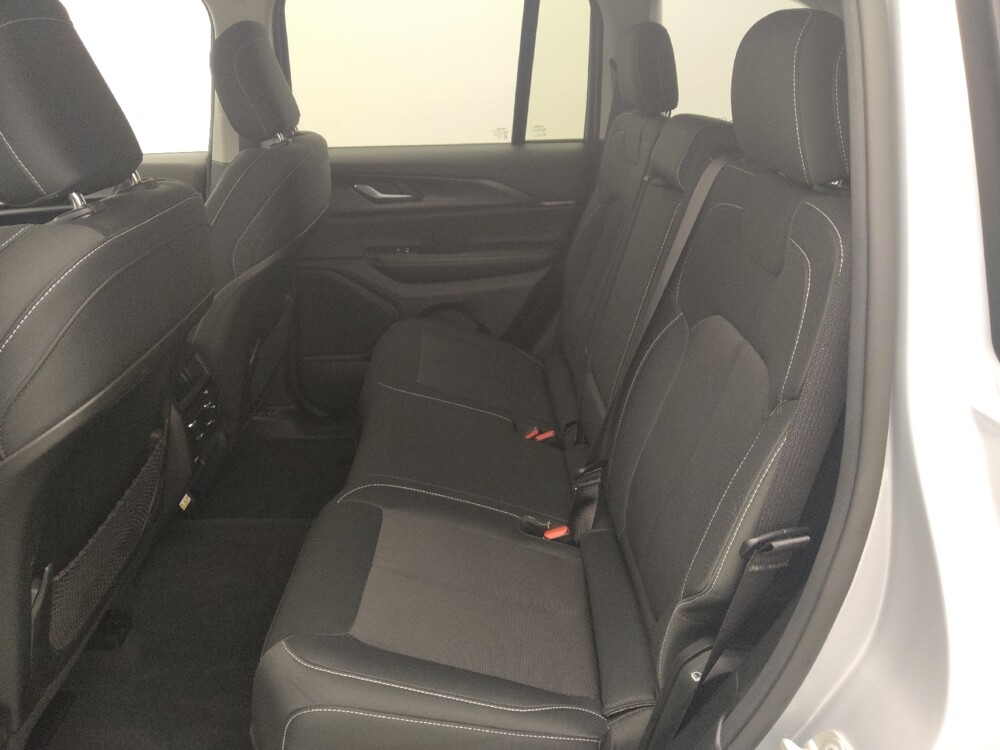 2023 Jeep Grand Cherokee in Houston, TX 77034 - 18132693 18