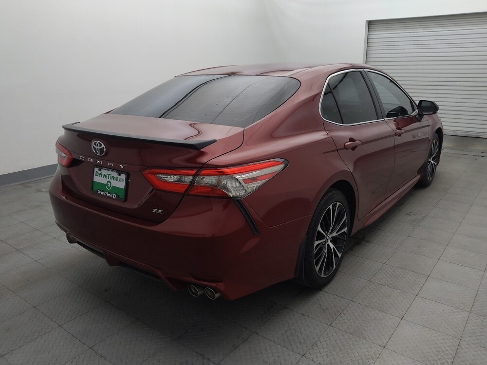 2018 Toyota Camry in Metairie, LA 70006 - 18132697 9