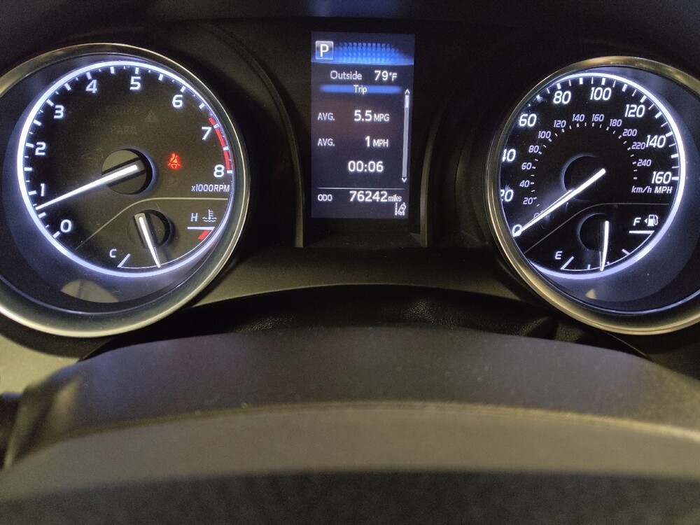 2018 Toyota Camry in Metairie, LA 70006 - 18132697 23