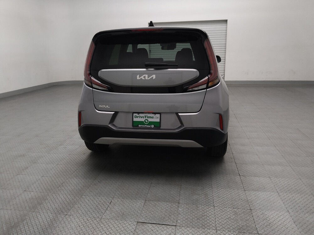 2025 Kia Soul in Arlington, TX 76011 - 18132707 7