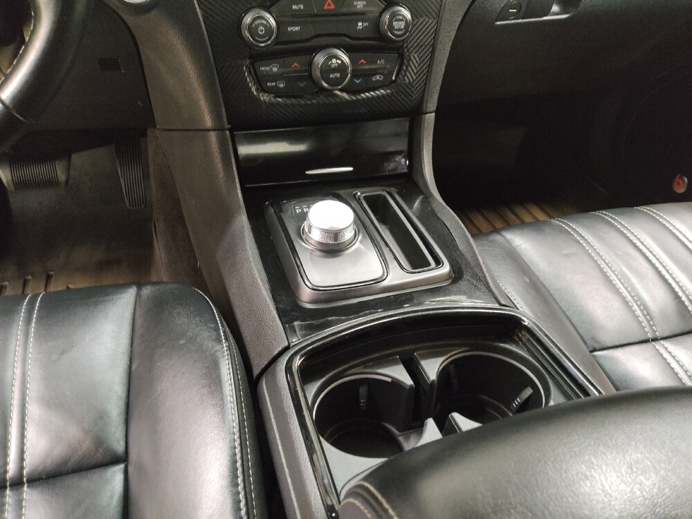 2017 Chrysler 300 in Fairfield, OH 45014 - 18132708 26