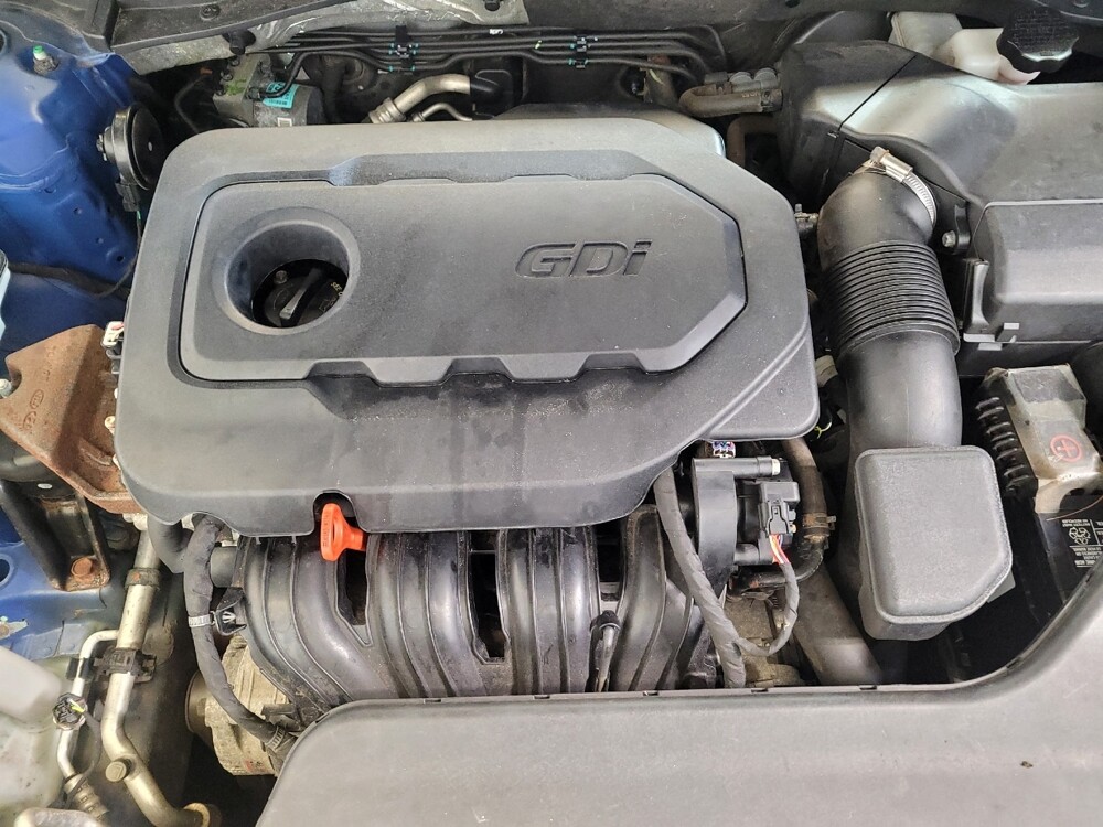 2015 Hyundai Sonata in Columbus, OH 43228 - 18132714 30