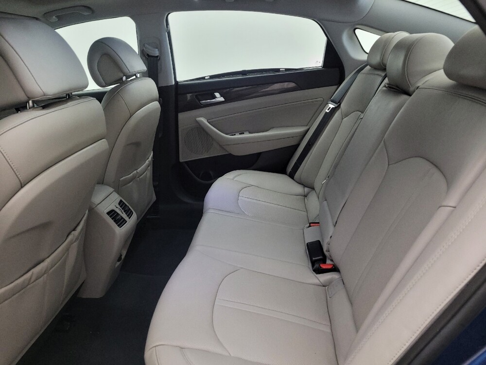 2015 Hyundai Sonata in Columbus, OH 43228 - 18132714 18