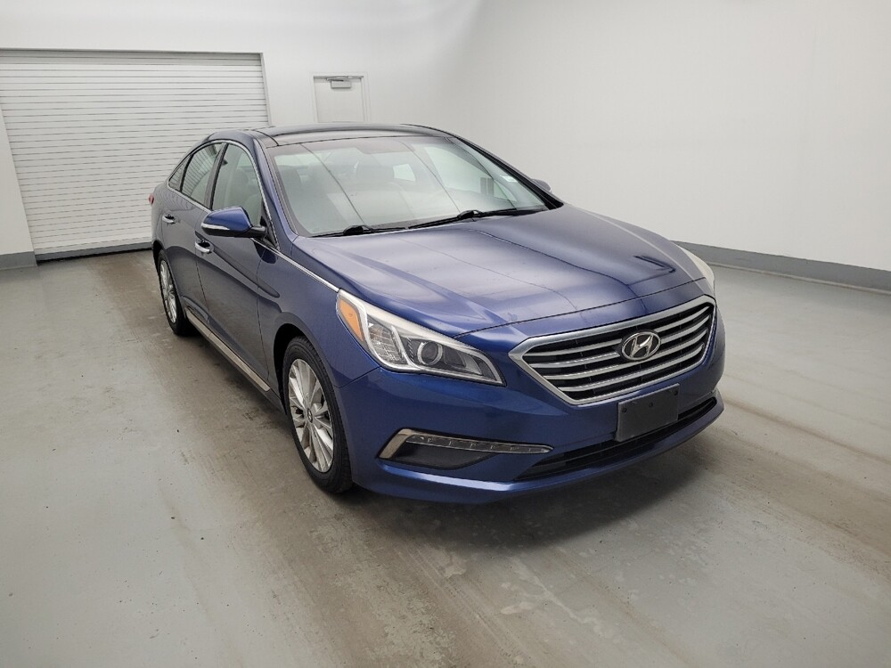 2015 Hyundai Sonata in Columbus, OH 43228 - 18132714 13
