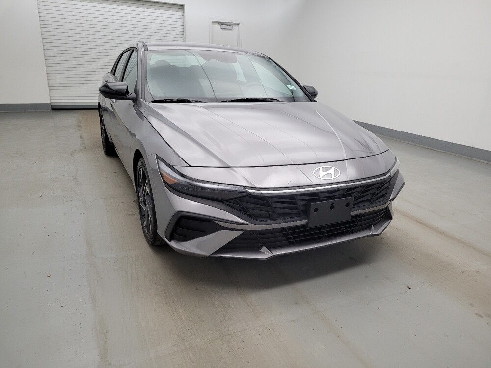 2025 Hyundai Elantra in Fairfield, OH 45014 - 18132716 14