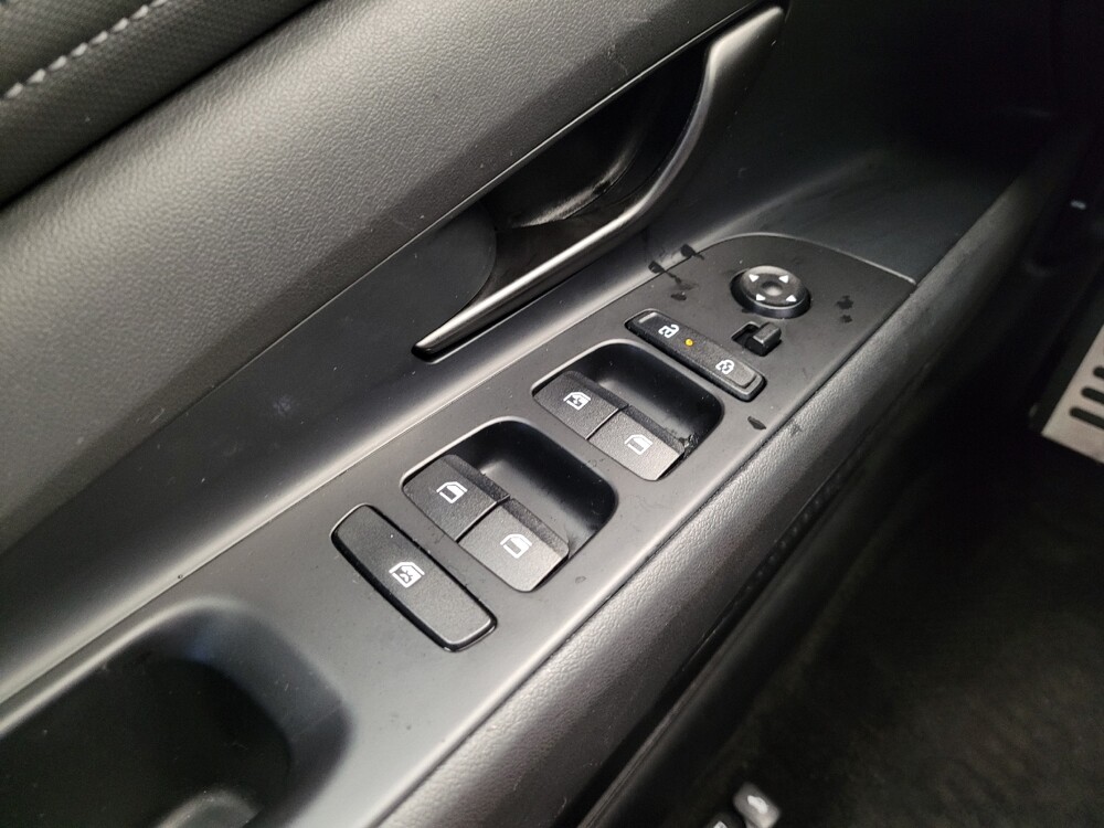 2025 Hyundai Elantra in Fairfield, OH 45014 - 18132716 27