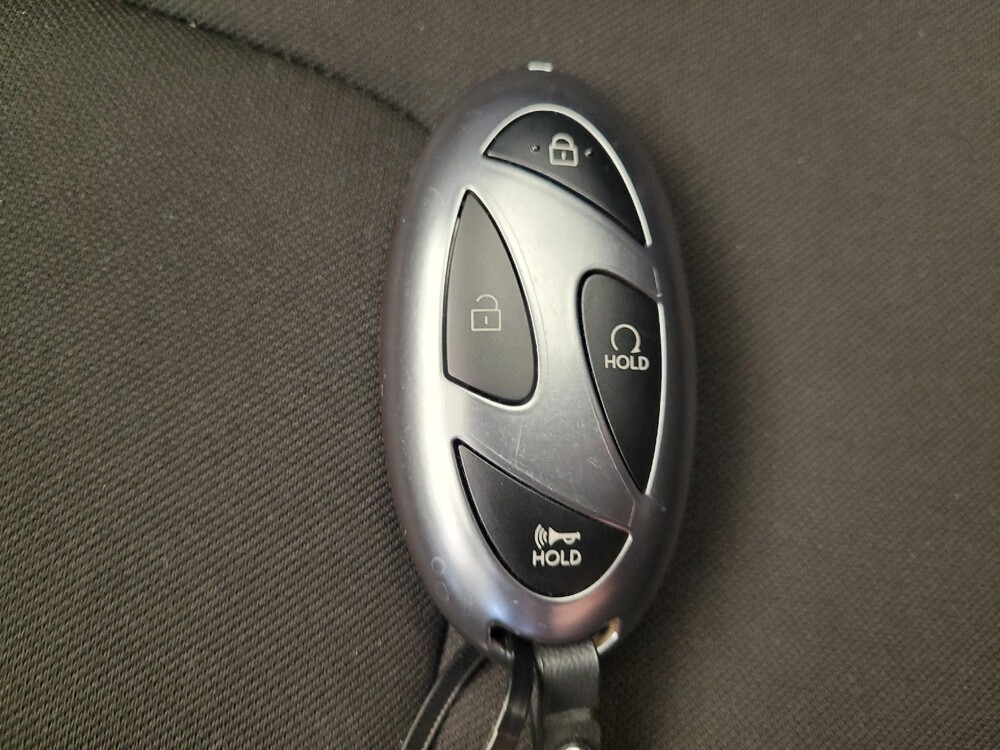 2025 Hyundai Elantra in Fairfield, OH 45014 - 18132716 32