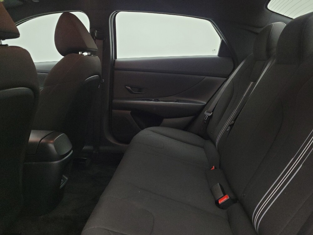 2025 Hyundai Elantra in Fairfield, OH 45014 - 18132716 18