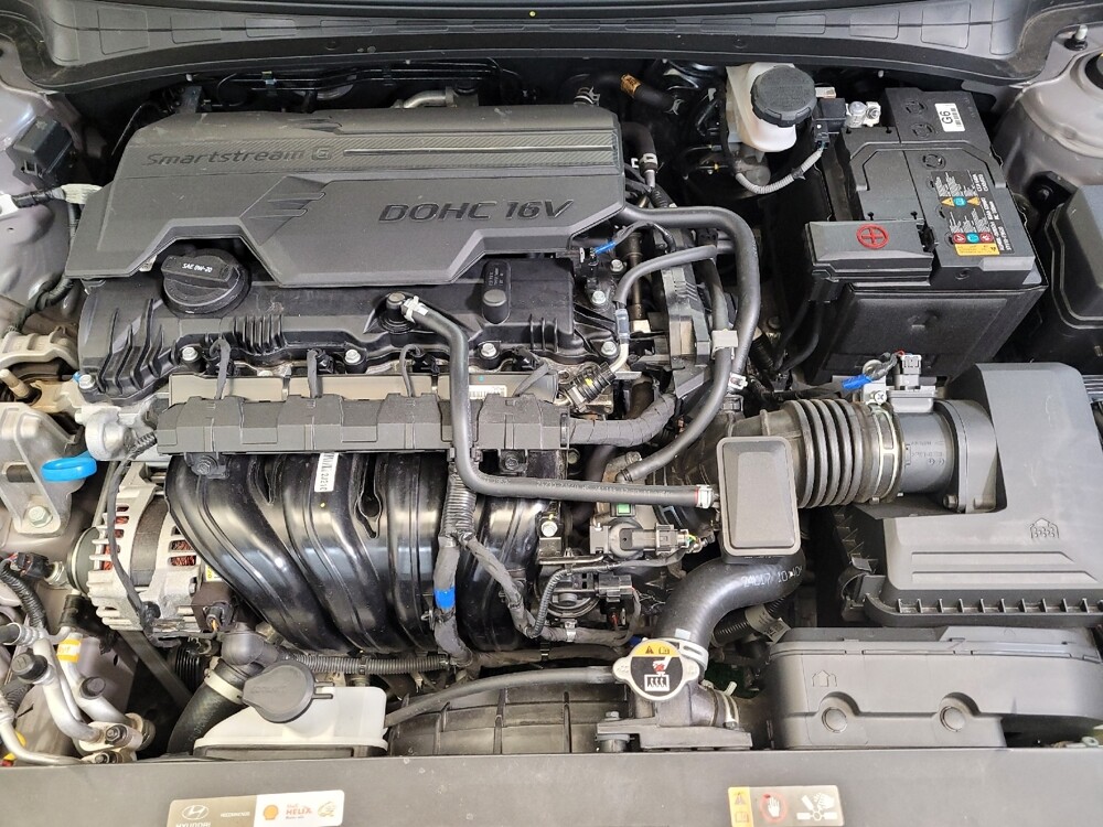 2025 Hyundai Elantra in Fairfield, OH 45014 - 18132716 30