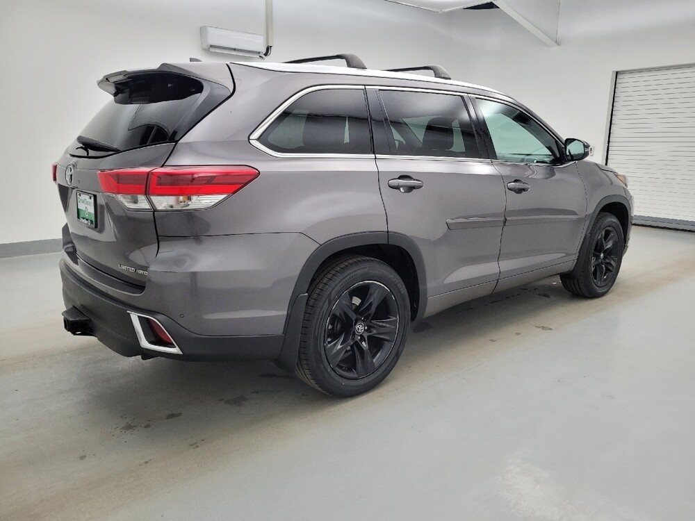 2018 Toyota Highlander in Lexington, KY 40509 - 18132718 10