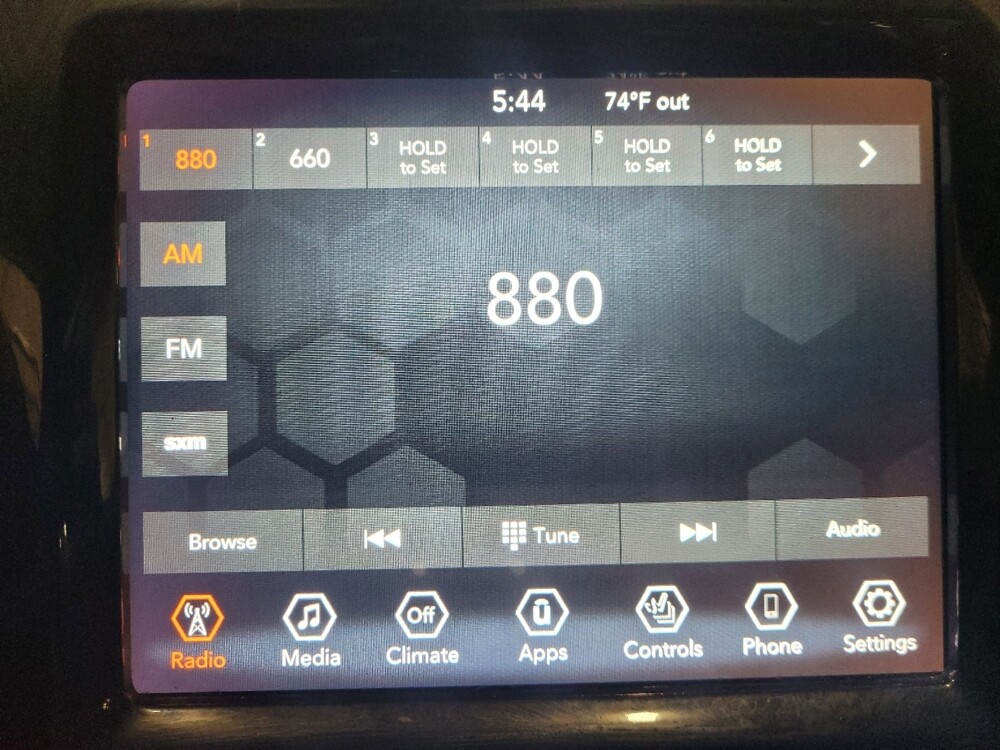 2019 Jeep Cherokee in Newport News, VA 23601 - 18132732 25