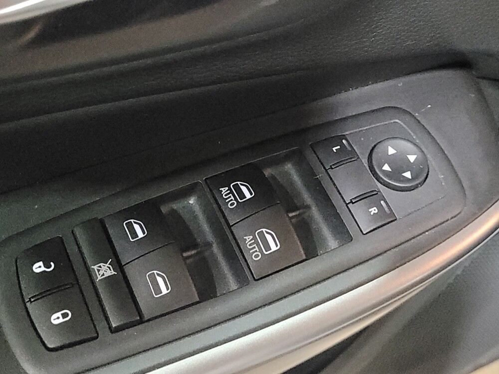 2019 Jeep Cherokee in Newport News, VA 23601 - 18132732 27