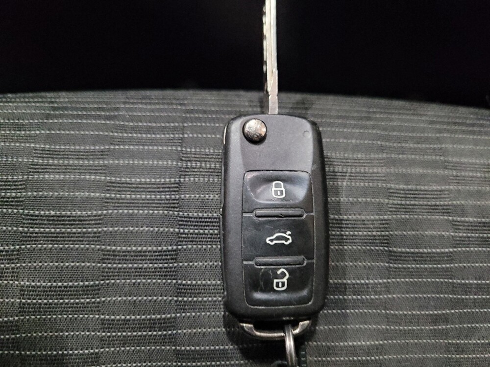 2015 Volkswagen Tiguan in Newport News, VA 23601 - 18132738 32