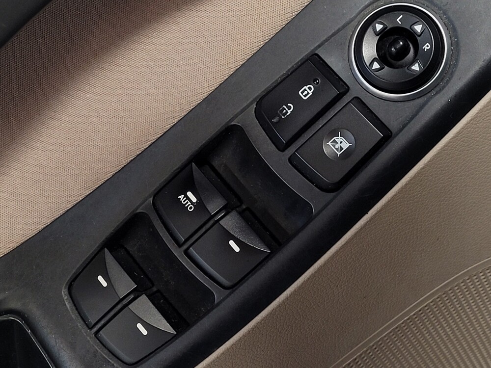 2016 Hyundai Elantra in Jacksonville, FL 32210 - 18132743 27