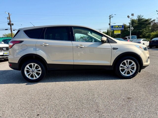 2017 Ford Escape in Baltimore, MD 21225 - 18132748 3