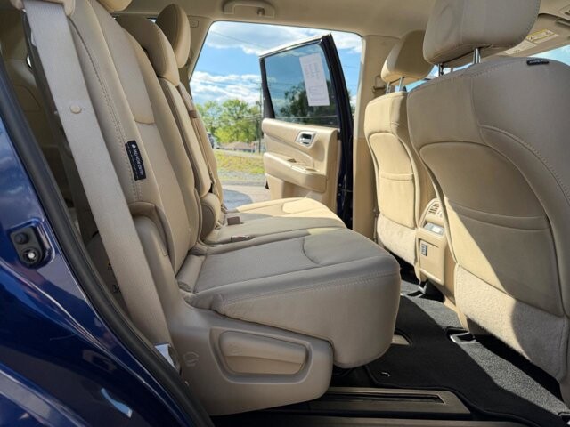 2018 Nissan Pathfinder in Baltimore, MD 21225 - 18132749 24