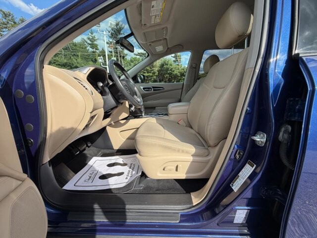 2018 Nissan Pathfinder in Baltimore, MD 21225 - 18132749 35