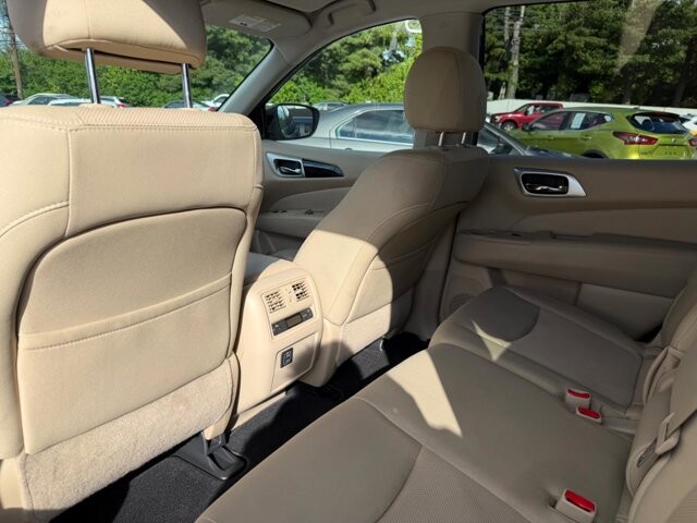 2018 Nissan Pathfinder in Baltimore, MD 21225 - 18132749 31