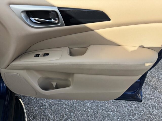 2018 Nissan Pathfinder in Baltimore, MD 21225 - 18132749 21
