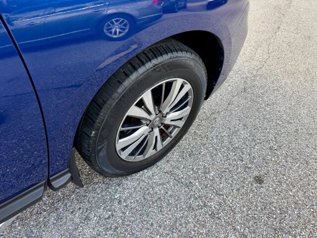 2018 Nissan Pathfinder in Baltimore, MD 21225 - 18132749 7