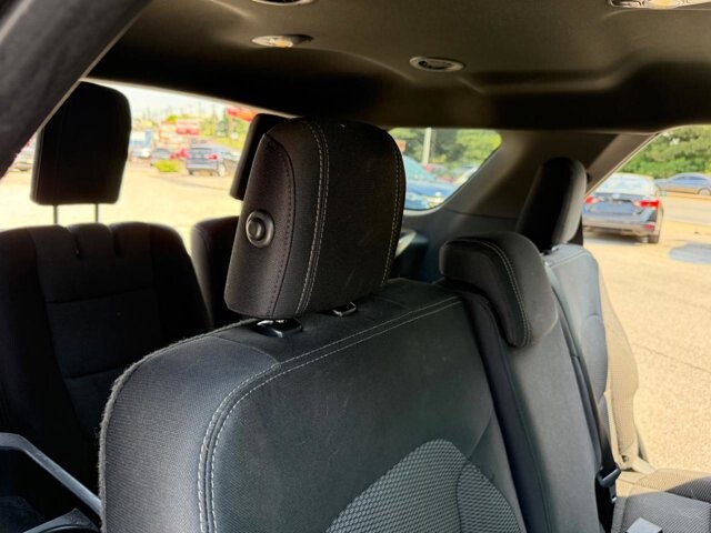 2017 Ford Explorer in Baltimore, MD 21225 - 18132750 16