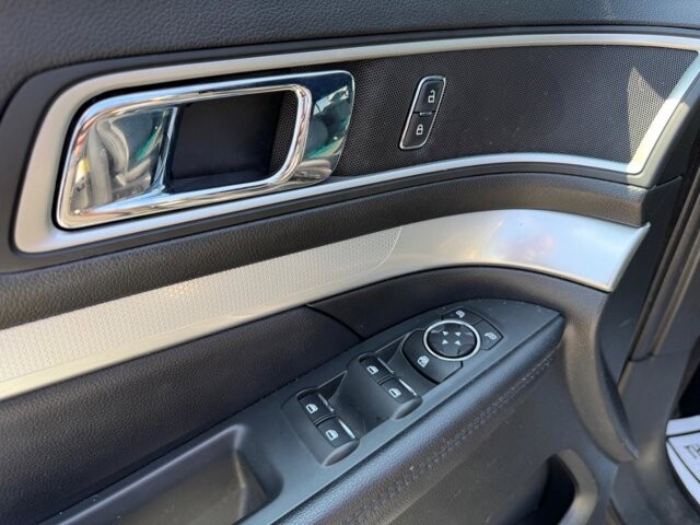 2017 Ford Explorer in Baltimore, MD 21225 - 18132750 20