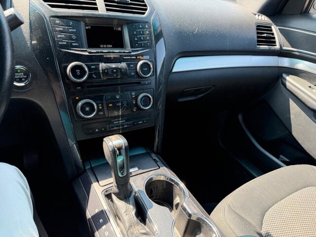 2017 Ford Explorer in Baltimore, MD 21225 - 18132750 27