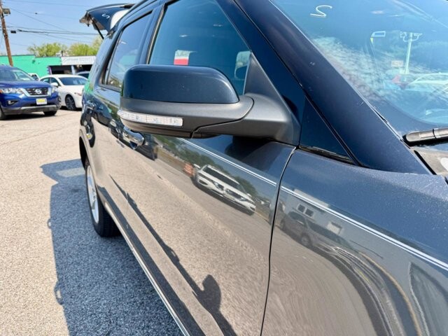 2017 Ford Explorer in Baltimore, MD 21225 - 18132750 10
