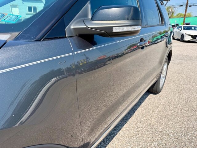 2017 Ford Explorer in Baltimore, MD 21225 - 18132750 11