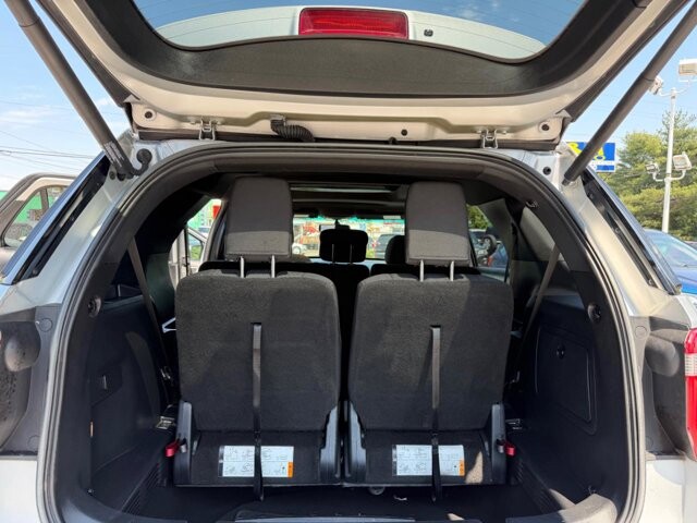 2017 Ford Explorer in Baltimore, MD 21225 - 18132755 22