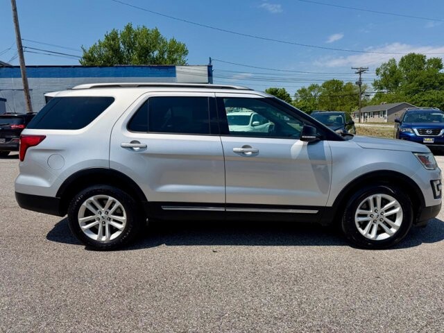 2017 Ford Explorer in Baltimore, MD 21225 - 18132755 6