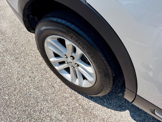 2017 Ford Explorer in Baltimore, MD 21225 - 18132755 12