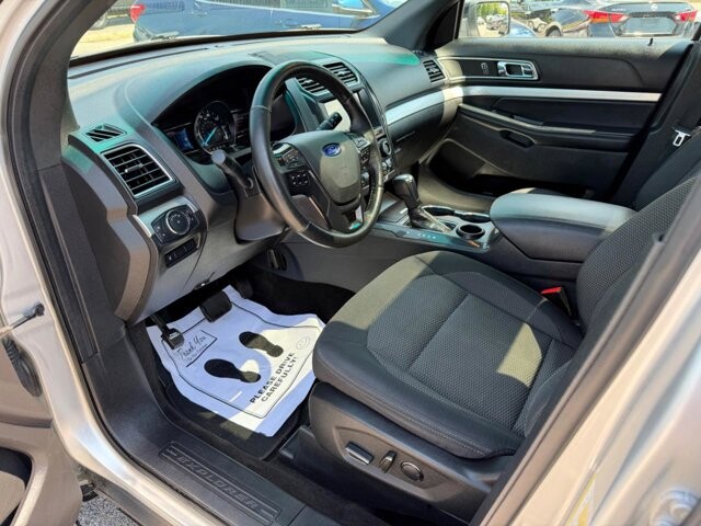 2017 Ford Explorer in Baltimore, MD 21225 - 18132755 30