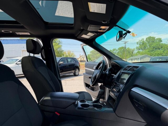 2017 Ford Explorer in Baltimore, MD 21225 - 18132755 17