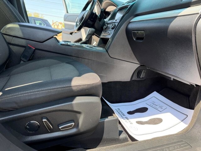 2017 Ford Explorer in Baltimore, MD 21225 - 18132755 15