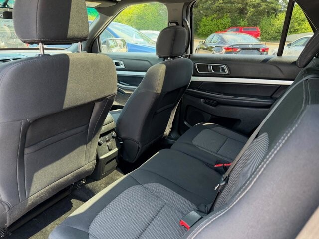 2017 Ford Explorer in Baltimore, MD 21225 - 18132755 27
