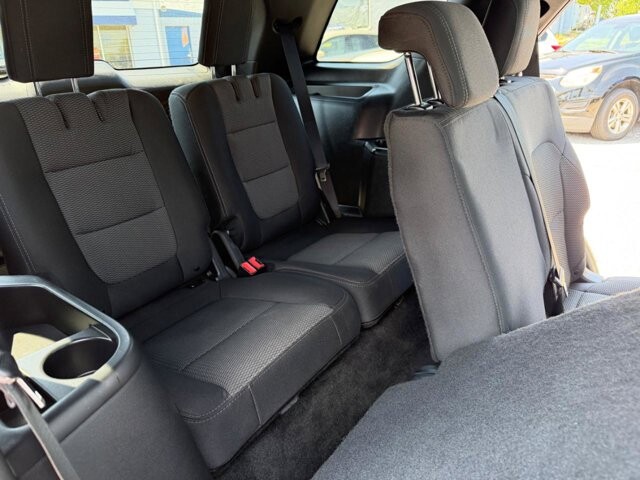 2017 Ford Explorer in Baltimore, MD 21225 - 18132755 21