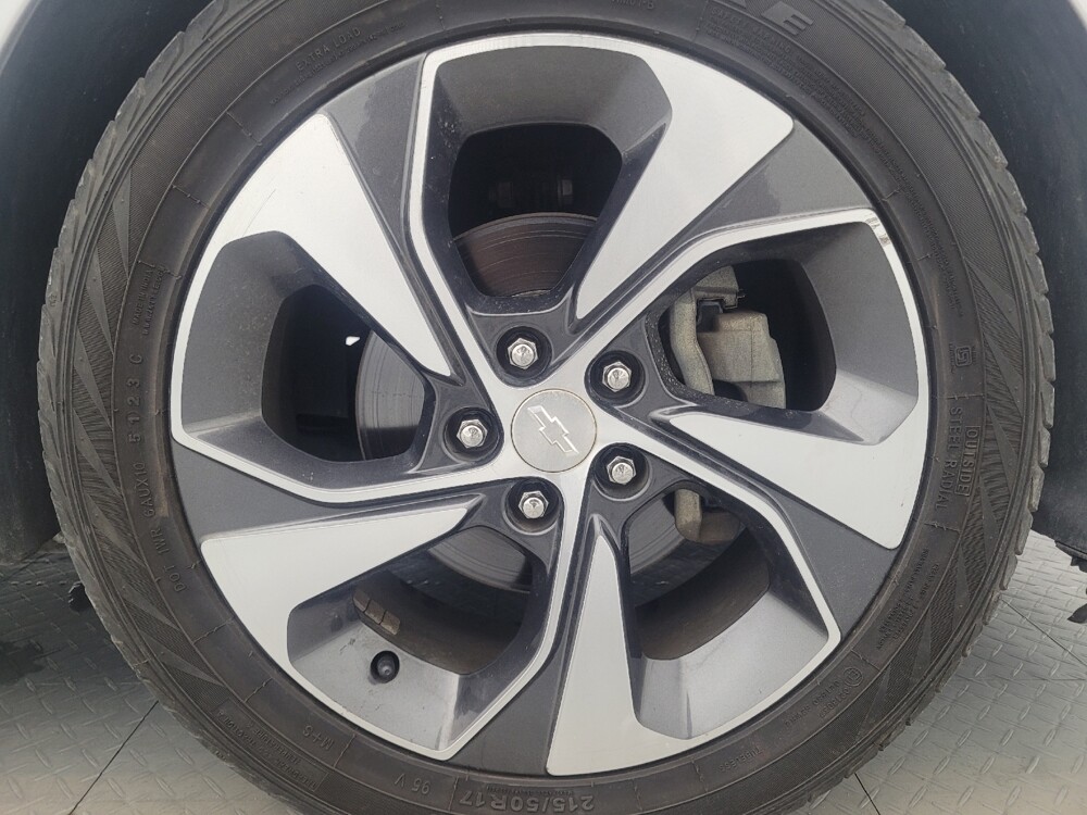 2017 Chevrolet Sonic in Charleston, SC 29414 - 18132759 31