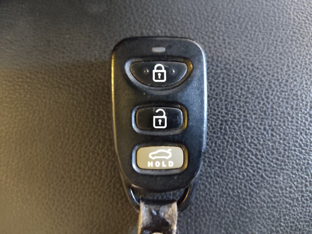 2020 Hyundai Elantra in Charleston, SC 29414 - 18132760 32