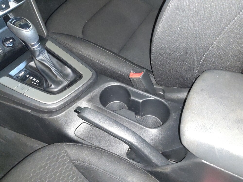 2020 Hyundai Elantra in Charleston, SC 29414 - 18132760 26