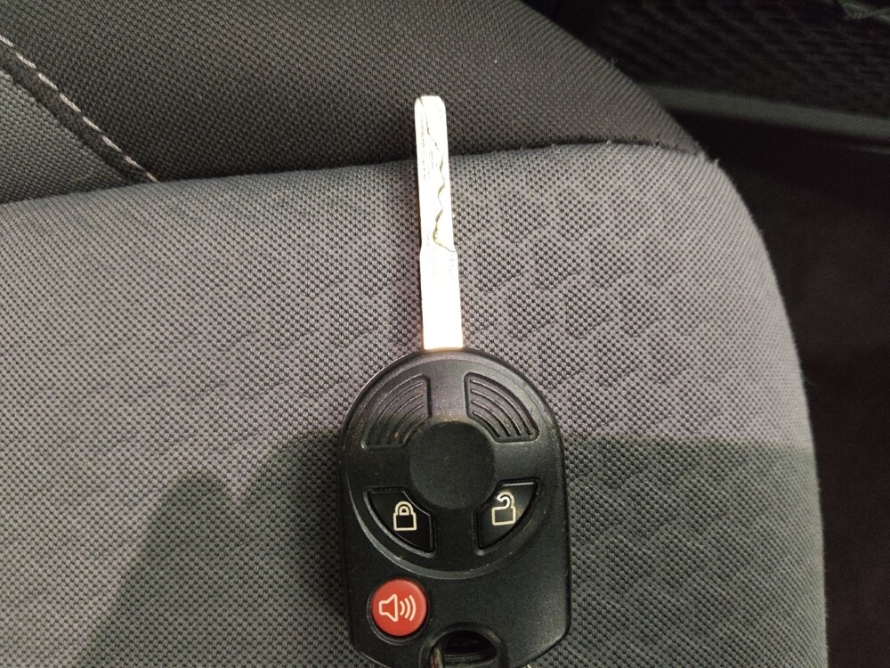 2018 Ford Escape in Lombard, IL 60148 - 18132767 32