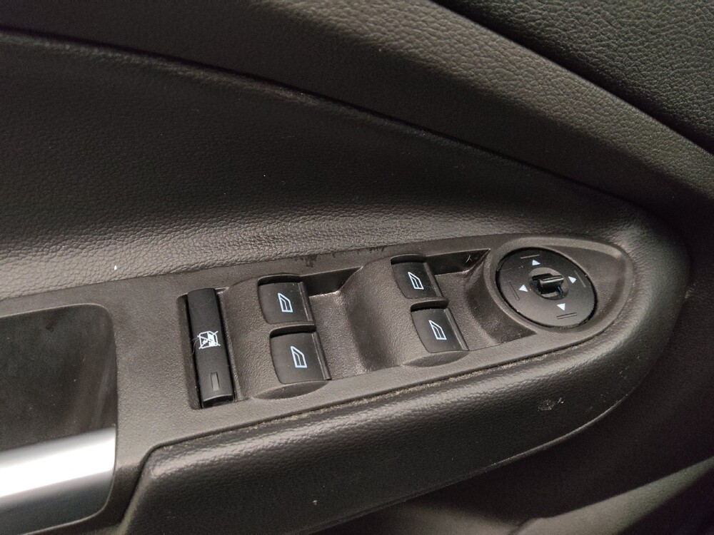 2018 Ford Escape in Lombard, IL 60148 - 18132767 27