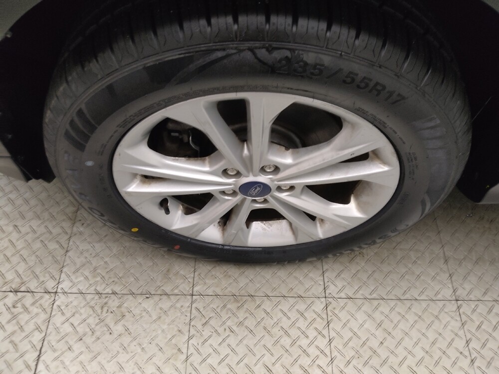 2018 Ford Escape in Lombard, IL 60148 - 18132767 31