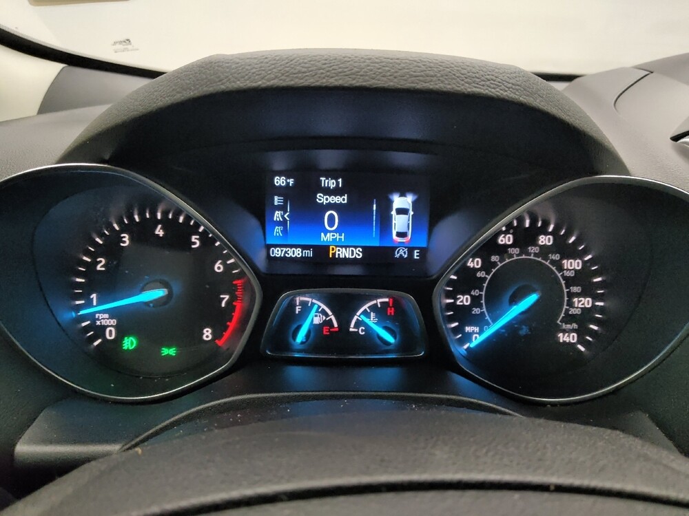 2018 Ford Escape in Lombard, IL 60148 - 18132767 23