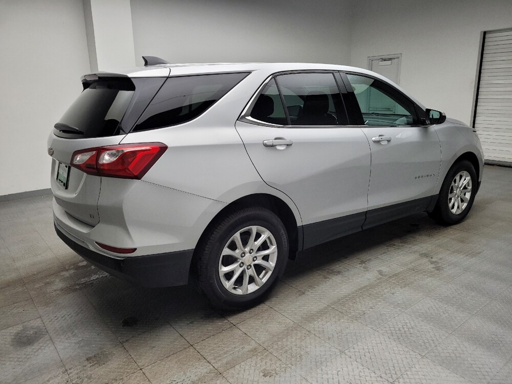 2020 Chevrolet Equinox in Eastpointe, MI 48021 - 18132771 10
